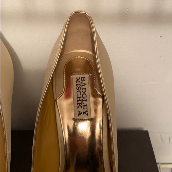 Badgley Mischka Pumps Ivory - Picture 2 of 5